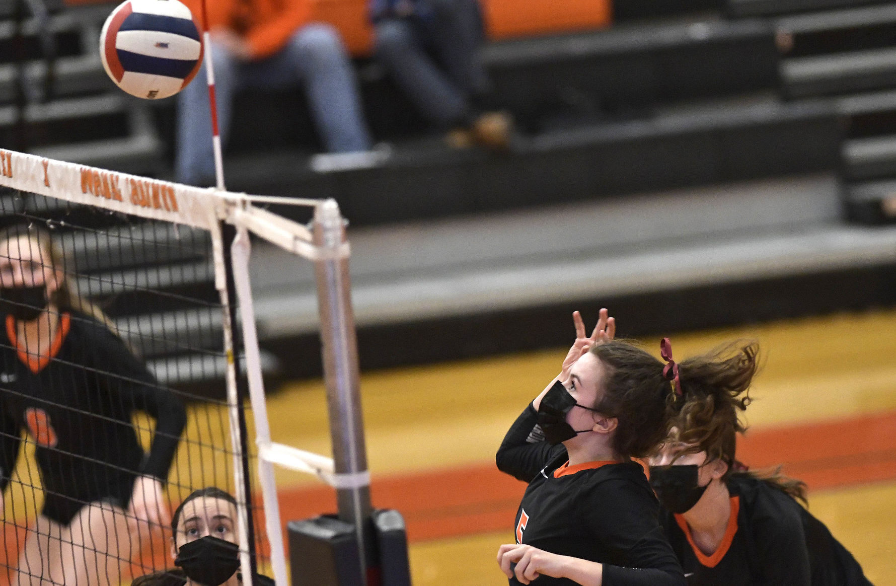 042121-blm-spt-6nchsvolley